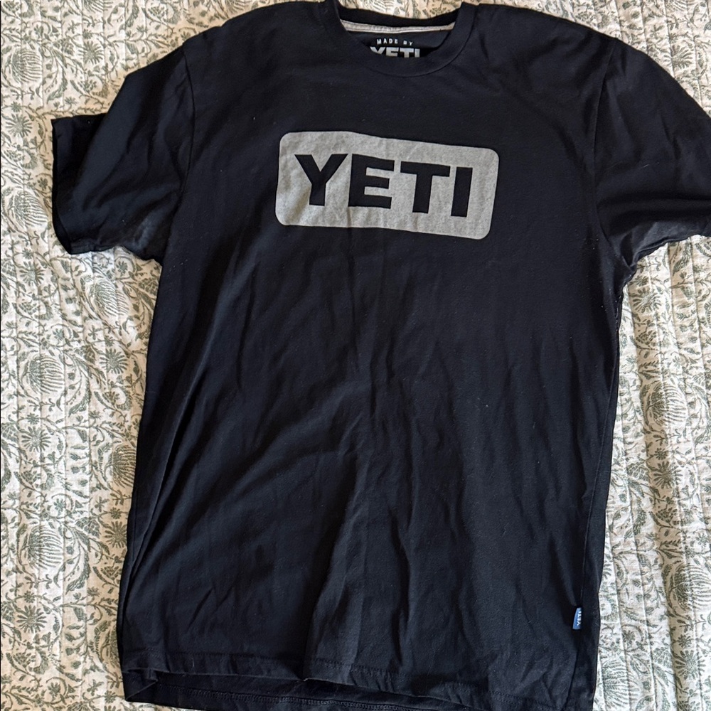 Yeti Black Short Sleeve Tee with Gray Logo
